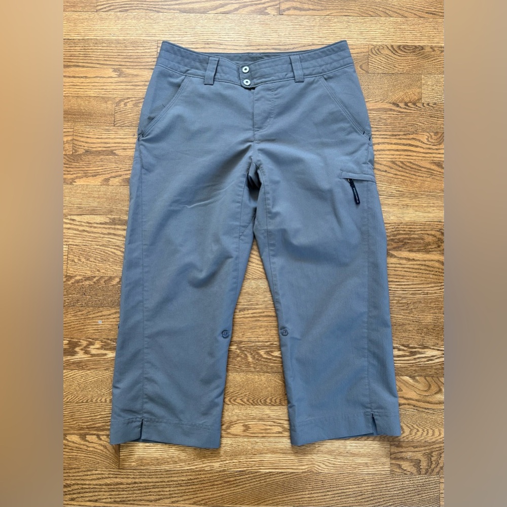 Columbia Size 2 Titanium Omni-Shield Grey Capri Pants, Packable, 100% Polyester